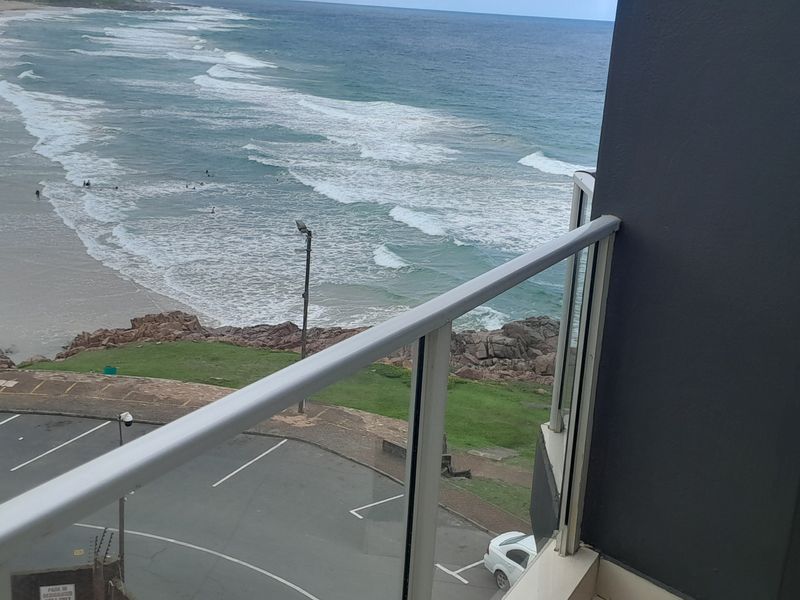 2 Bedroom Beachfront Apartment - Photo 10