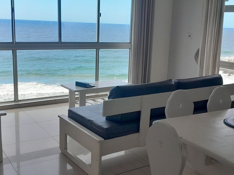 2 Bedroom Beachfront Apartment - Photo 7