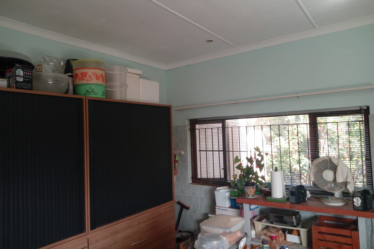 Beautiful Expansive 6-Bedroom Home with Endless Sea Views in Margate - Photo 5