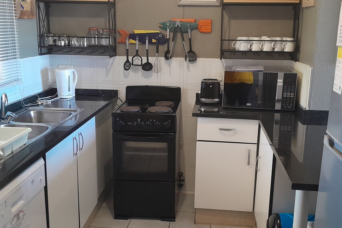 Stylish Oceanfront Living In The Heart Of Margate - Photo 2