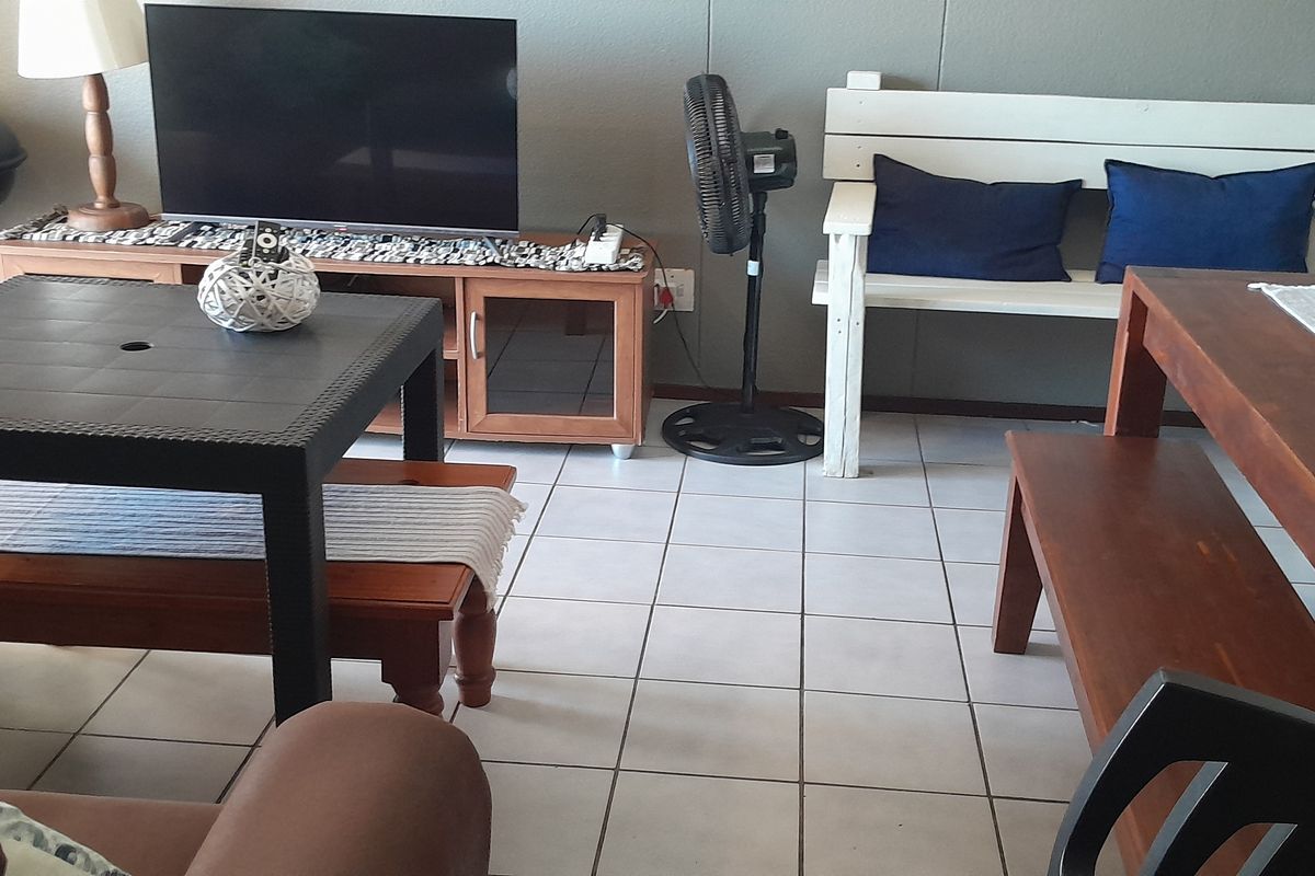 Stylish Oceanfront Living In The Heart Of Margate - Photo 4