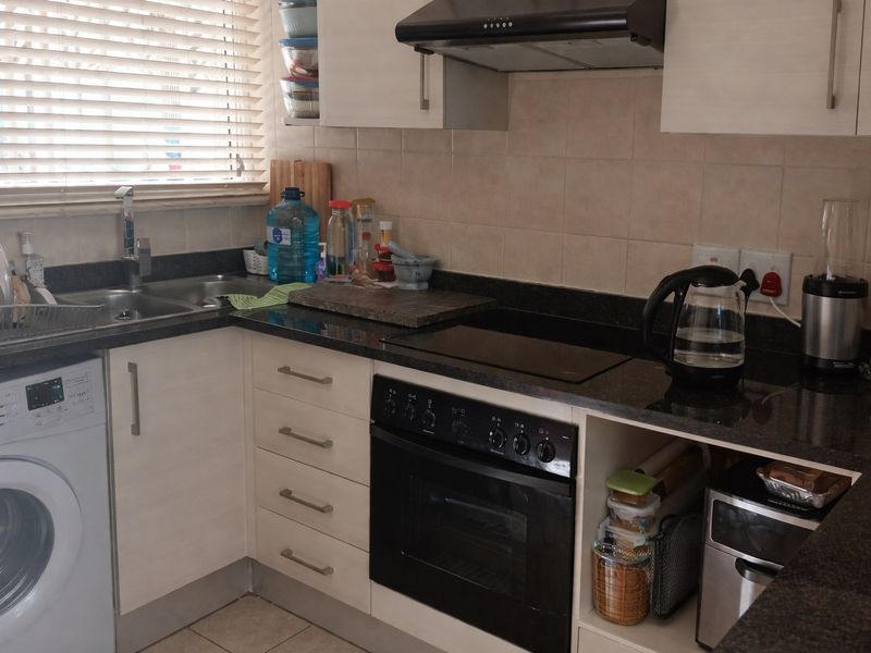 Beautiful Ground Floor Unit in Coastal Uvongo - Photo 5