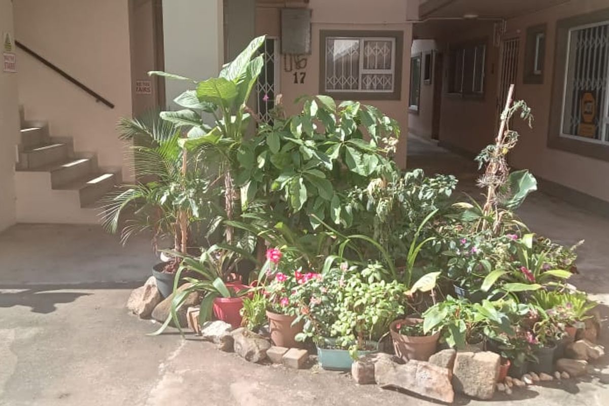 Beautiful Ground Floor Unit in Coastal Uvongo - Photo 3