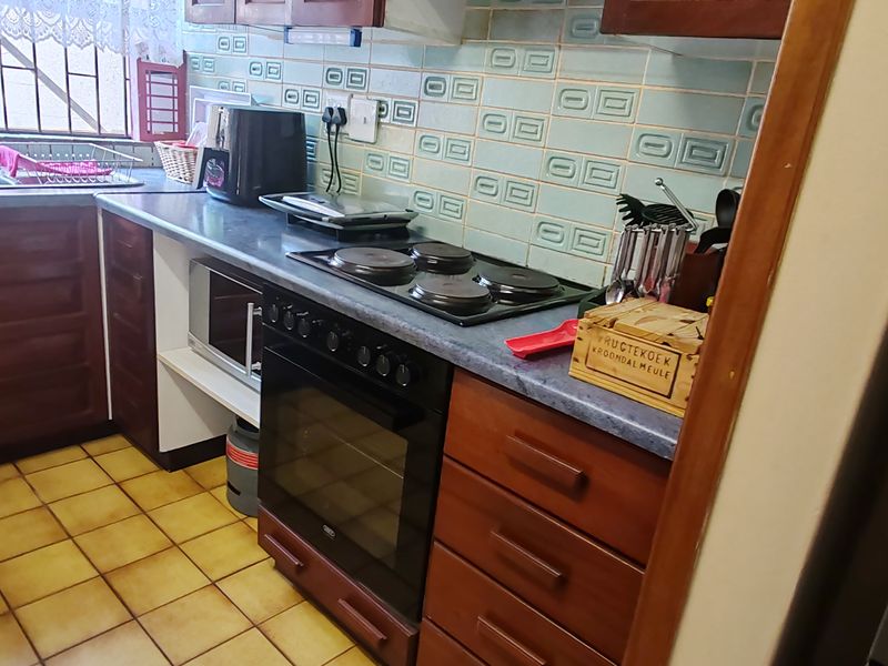 Charming Coastal Duplex in Uvongo | Easy Living with Modern Comforts - Photo 9