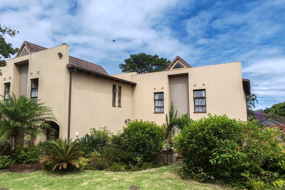 Charming Coastal Duplex in Uvongo | Easy Living with Modern Comforts - Photo 2