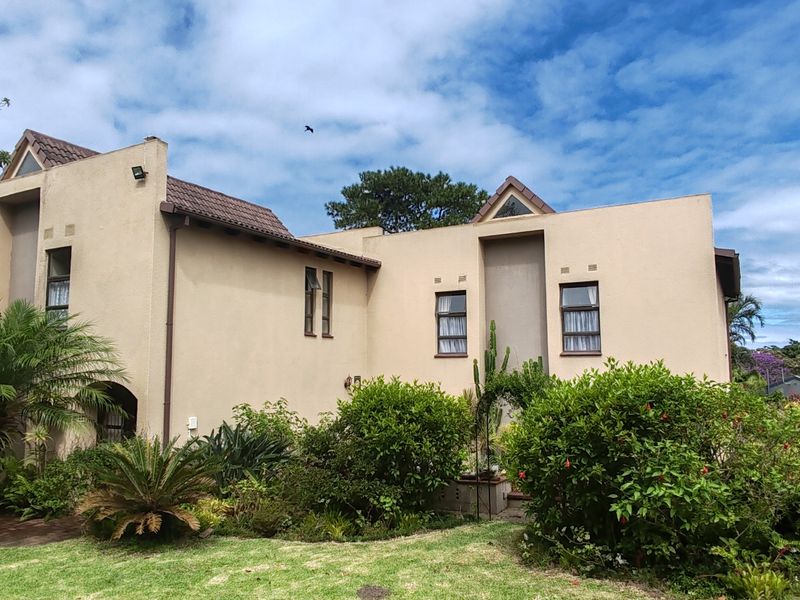 Charming Coastal Duplex in Uvongo | Easy Living with Modern Comforts - Photo 2