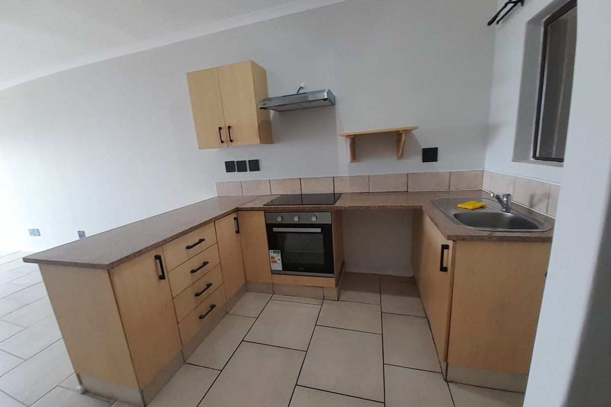 Apartment Rental Monthly In Kingsburgh - Photo 3