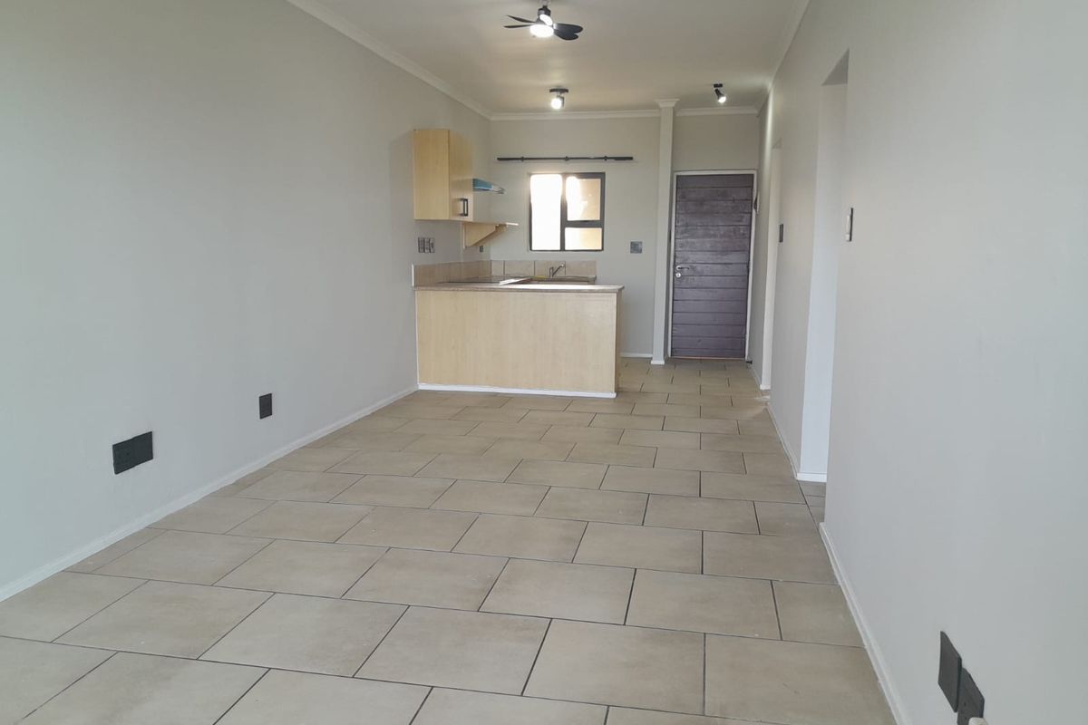 Apartment Rental Monthly In Kingsburgh - Photo 4