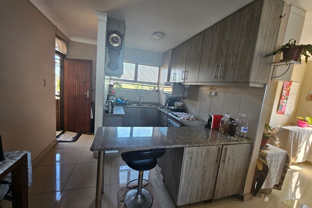 **Holiday or Retirement? Experience It in Style!** - Photo 3