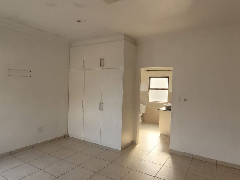 DIRECT ACCESS O AMANZIMTOTI MAIN BEACH - Photo 5
