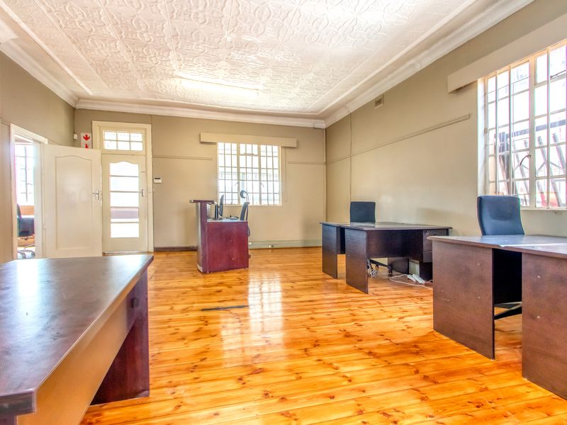 🚨 PRIME OFFICE / HOME IN DELAREY – THIS WILL GO FAST 🚨 - Photo 7