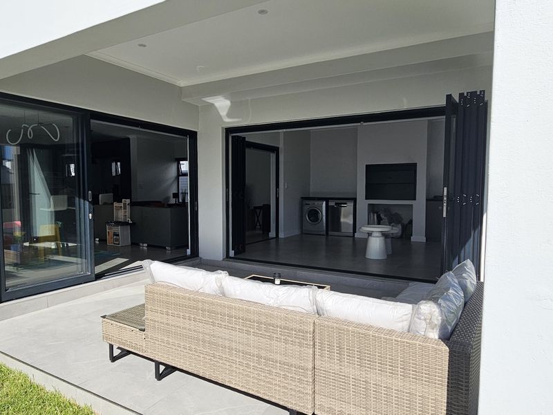 House For Sale In Blouberg - Photo 2