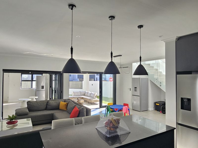 House For Sale In Blouberg - Photo 3