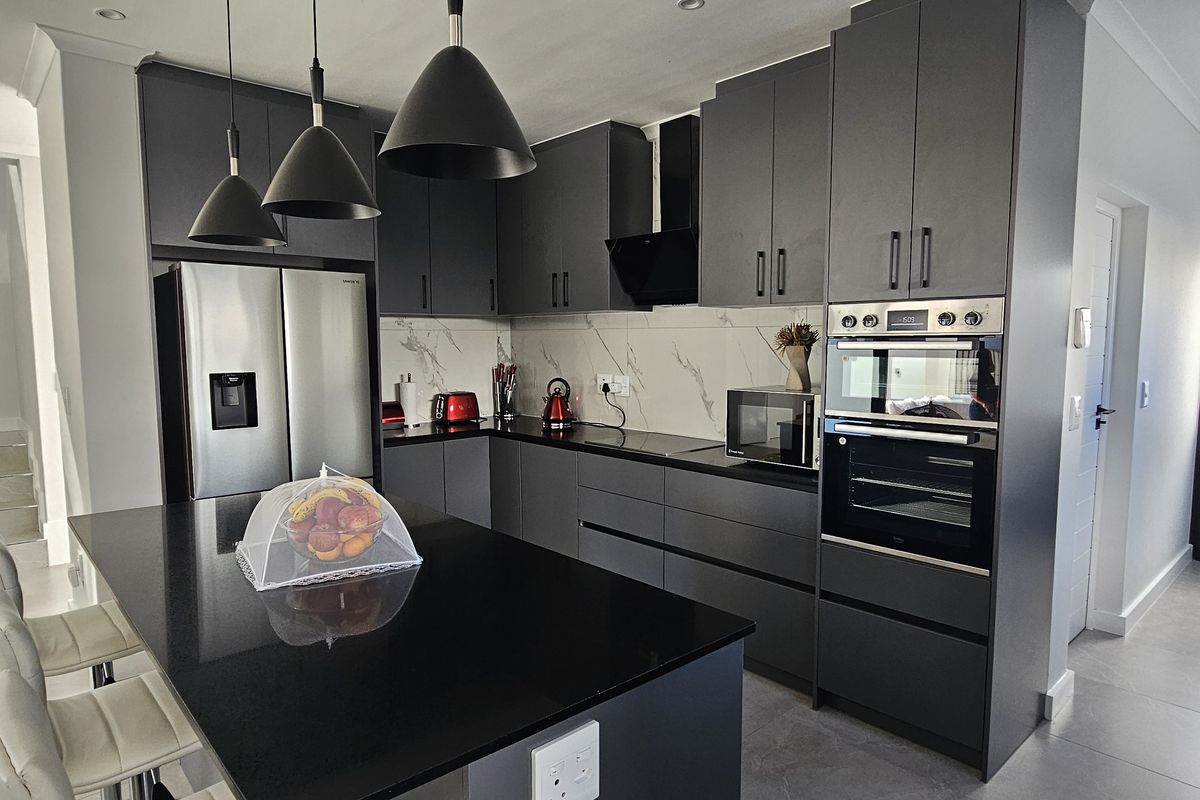 House For Sale In Blouberg - Photo 5