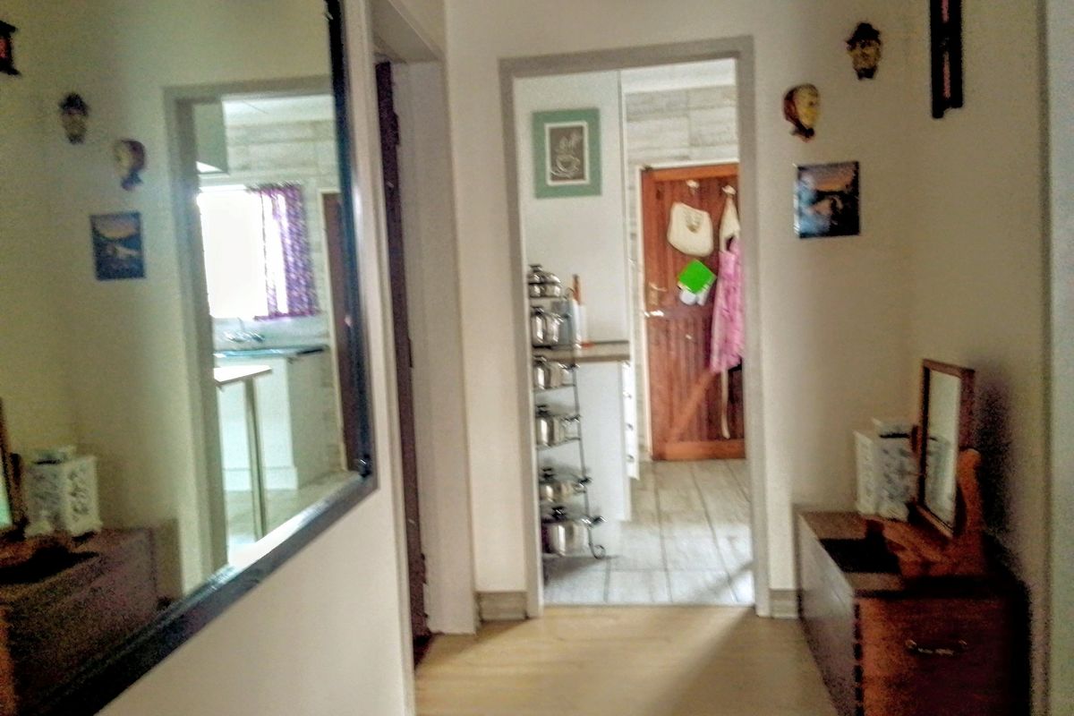 Immaculate 3 Bedroom house now available! - Photo 5