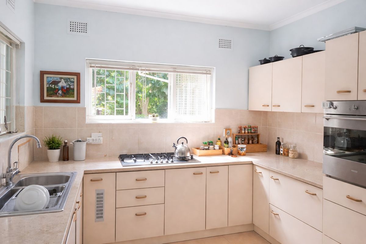 Beautiful House Divided in 3 Flatets - Photo 5