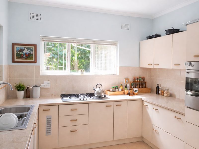 Beautiful House Divided in 3 Flatets - Photo 5