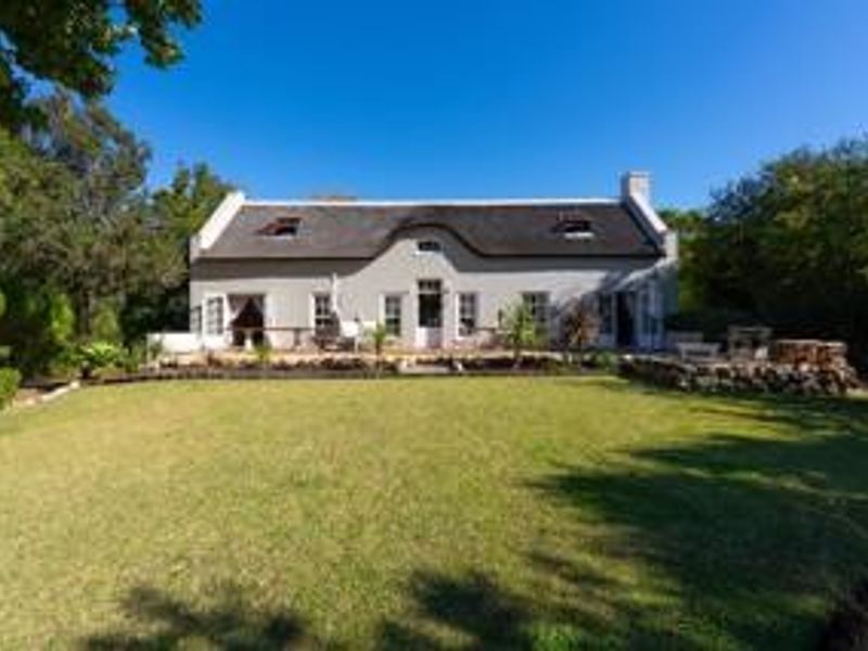 5-Bedroom Sanctuary in Greyton - Photo 4
