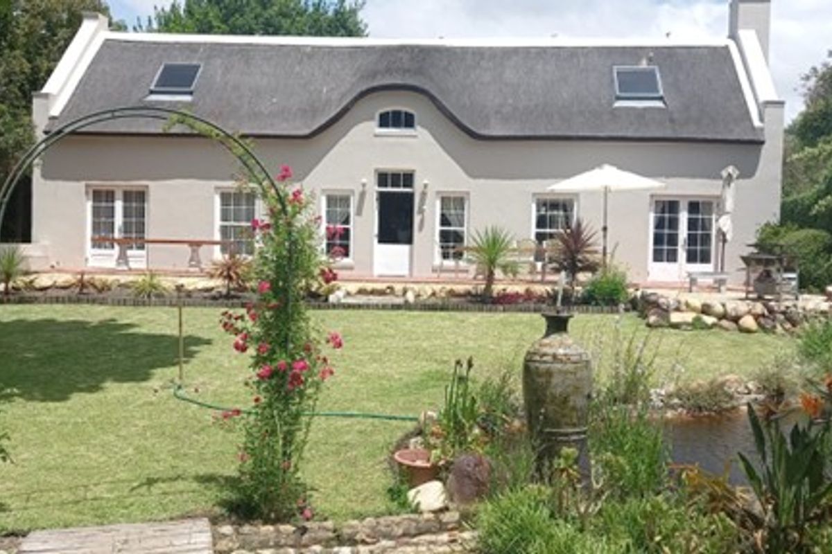 5-Bedroom Sanctuary in Greyton - Photo 5