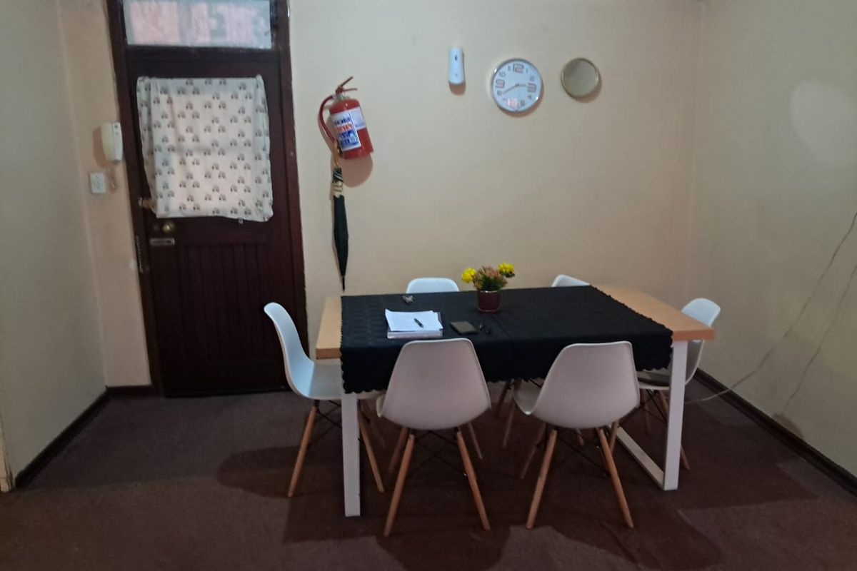 2 Bedroom Flat in Krugersdorp Central - Photo 3