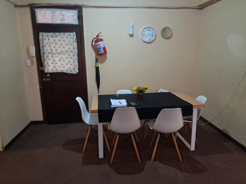 2 Bedroom Flat in Krugersdorp Central - Photo 3