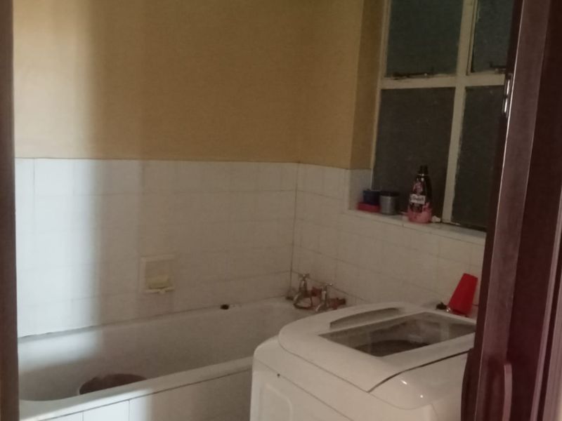 2 Bedroom Apartment for Sale - Photo 7