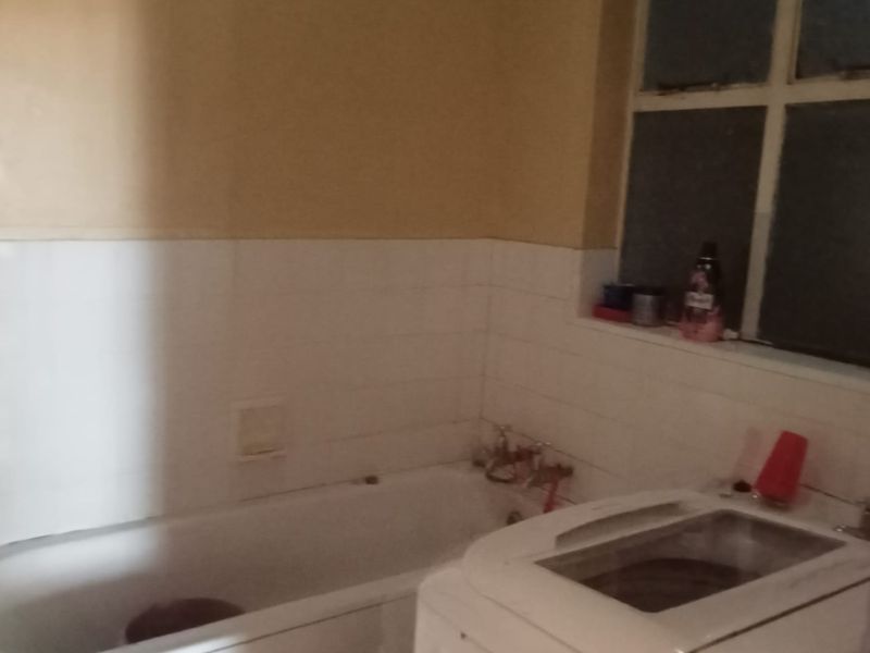 2 Bedroom Apartment for Sale - Photo 4