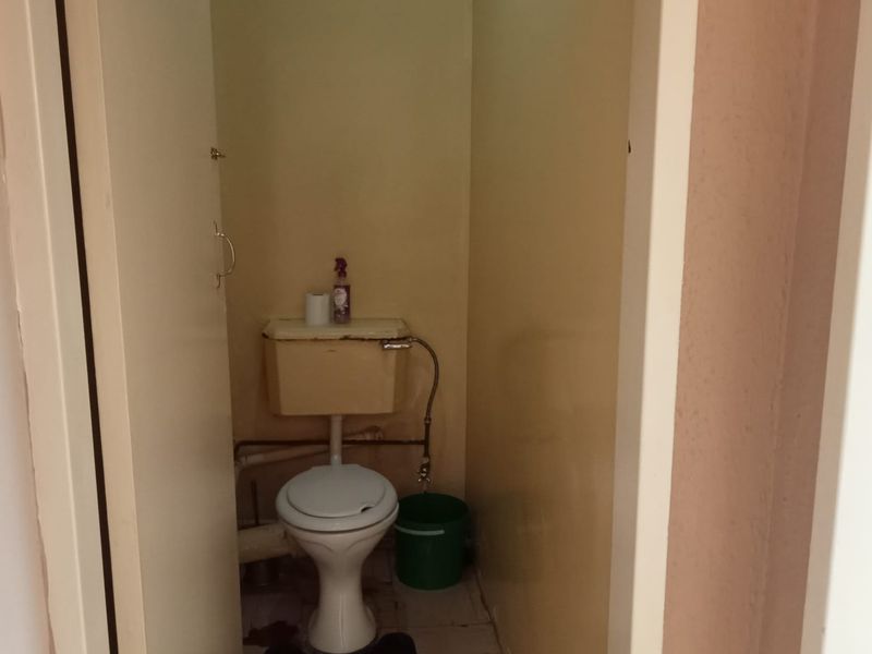 2 Bedroom Apartment for Sale - Photo 3