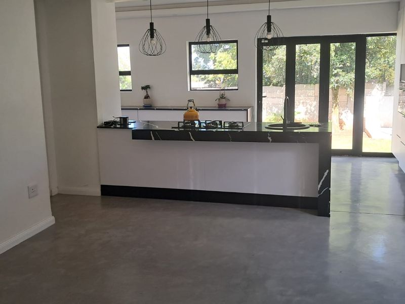 Neat Modern spacious 4 bedroom house to rent in Horison View - Photo 10