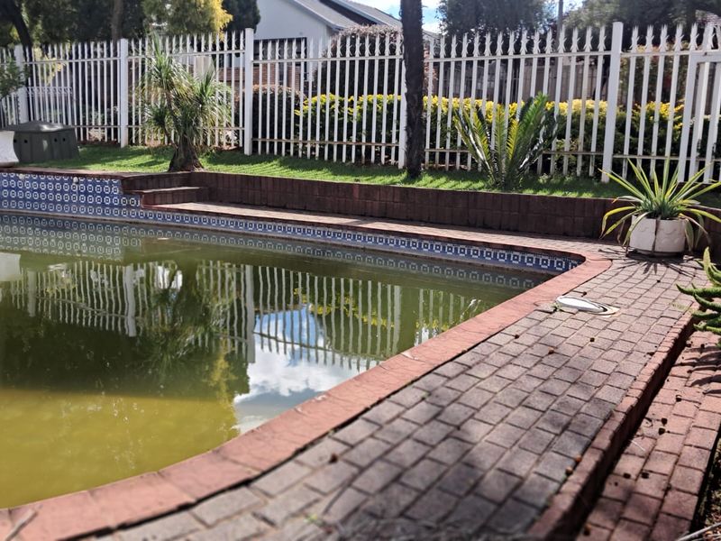 Neat Modern spacious 4 bedroom house to rent in Horison View - Photo 7
