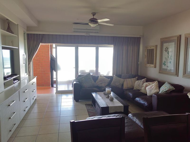 Margate Beachfront high-end holiday investment unit sold furnished - Photo 5