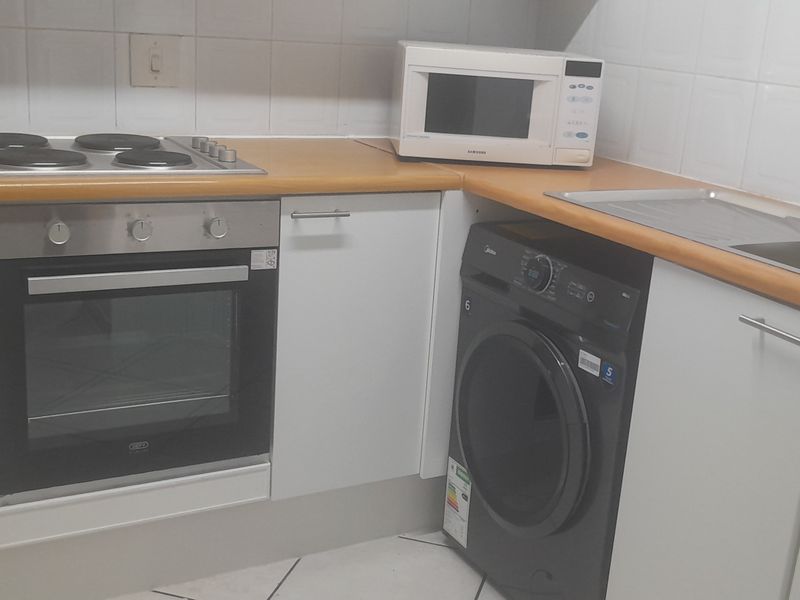 Newly  Renovated unit - Photo 1