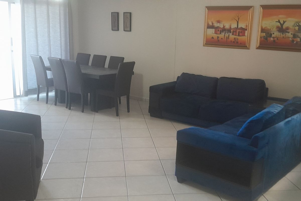Newly  Renovated unit - Photo 5