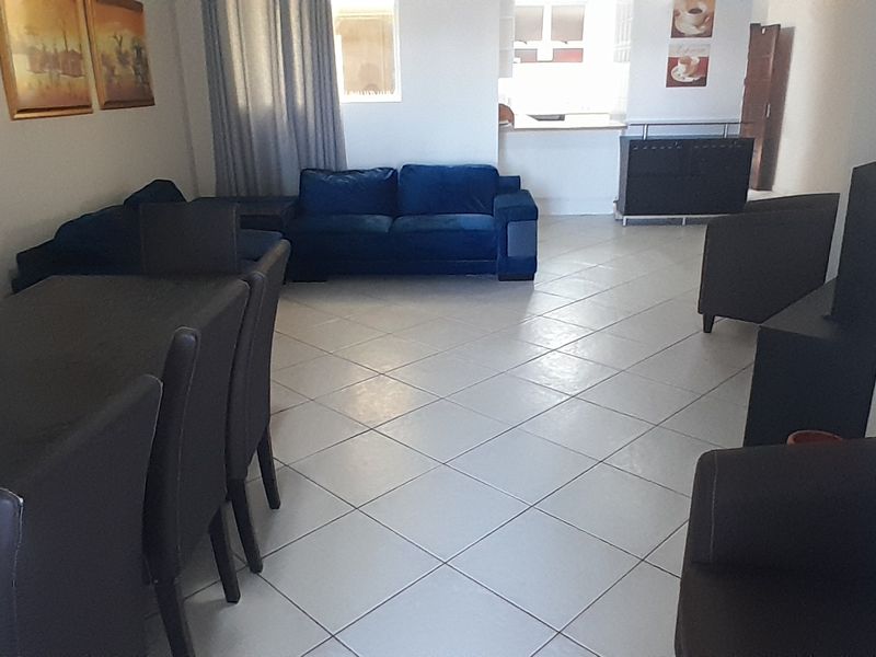 Newly  Renovated unit - Photo 7