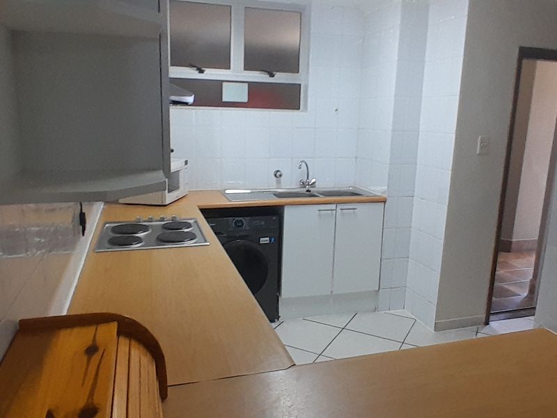 Newly  Renovated unit - Photo 4