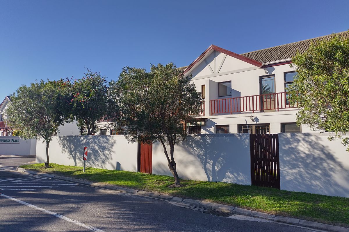 Townhouse For Sale In Blouberg - Photo 2