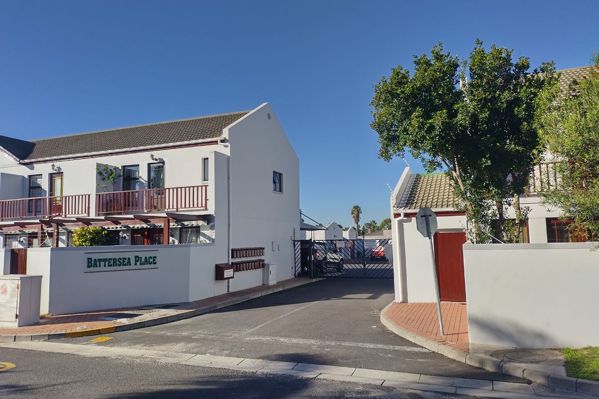 Townhouse For Sale In Blouberg - Photo 4