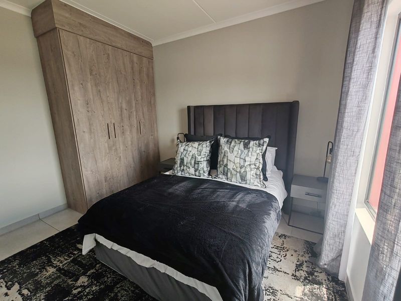 168 UNIT - NEW DEVELOPMENT - A Lifestyle of Space, Style & Sophistication in President Park, Midrand - Photo 4