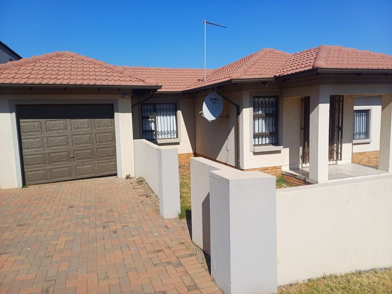 3 Bedroom House For Sale in  Wildtuin Park - Photo 1