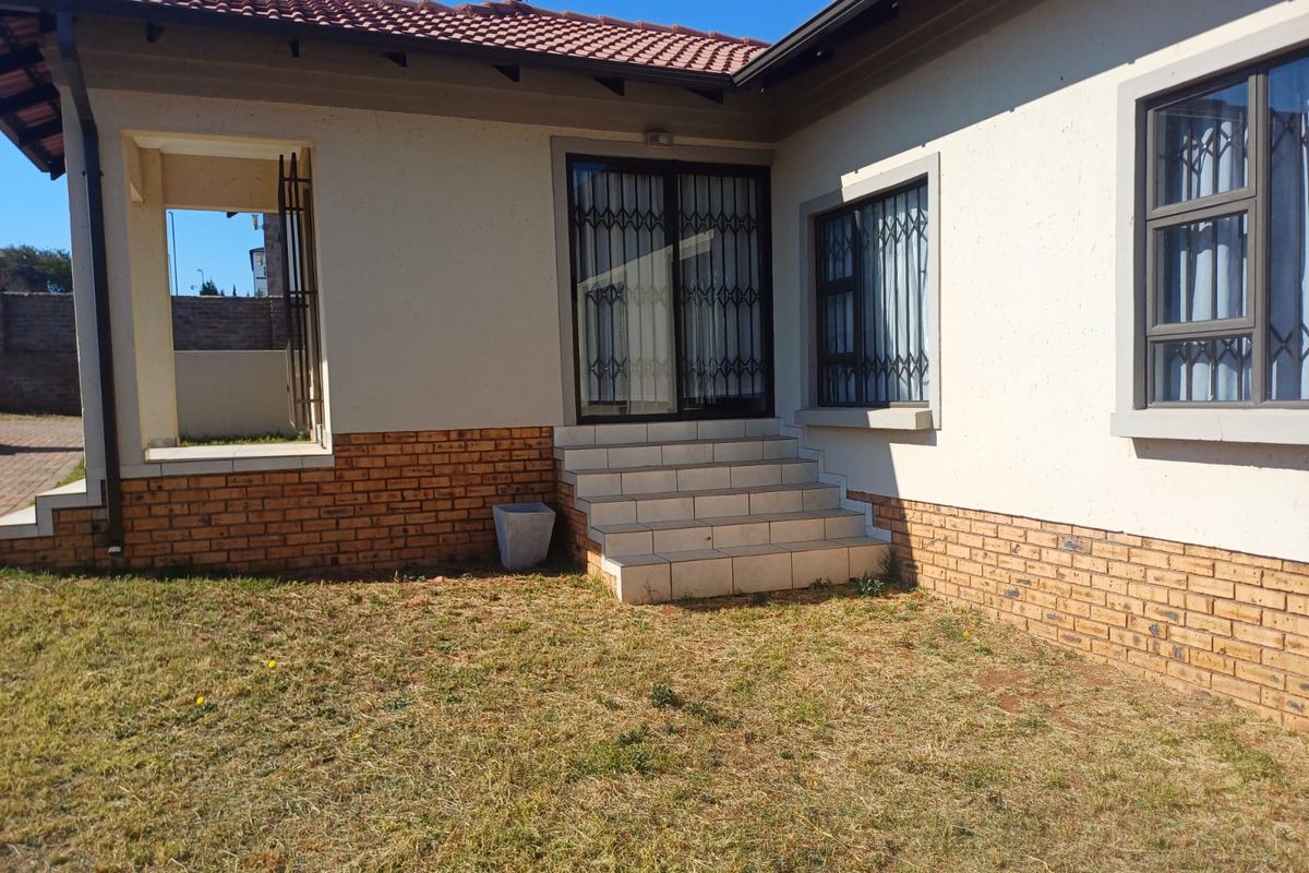 3 Bedroom House For Sale in  Wildtuin Park - Photo 5
