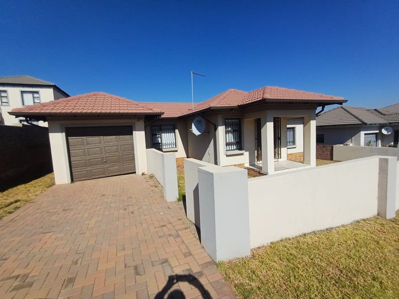 3 Bedroom House For Sale in  Wildtuin Park - Photo 4