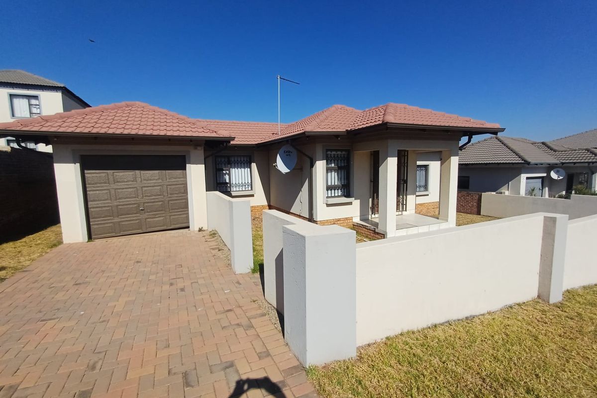 3 Bedroom House For Sale in  Wildtuin Park - Photo 2