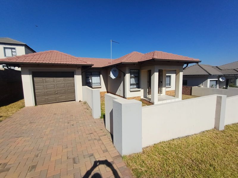 3 Bedroom House For Sale in  Wildtuin Park - Photo 2