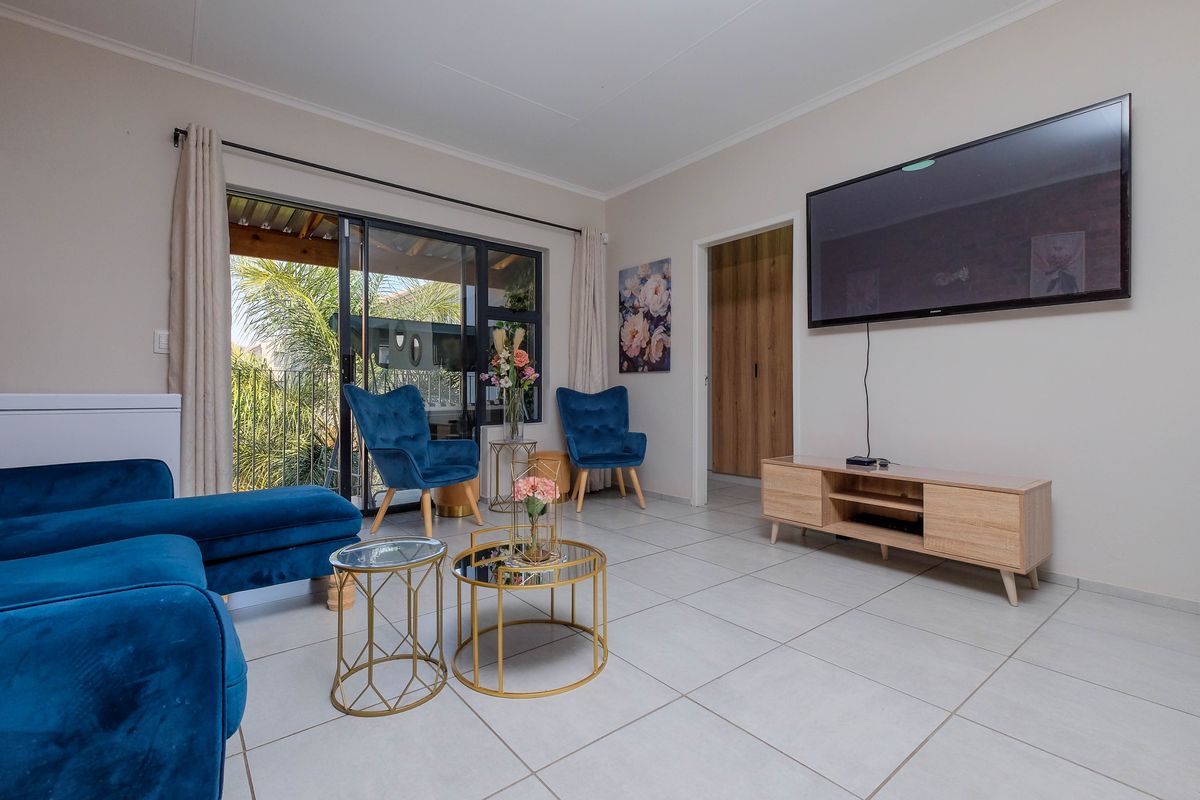 Modern Lifestyle Rental in Little Falls – Upmarket 3-Bed Apartment! - Photo 3