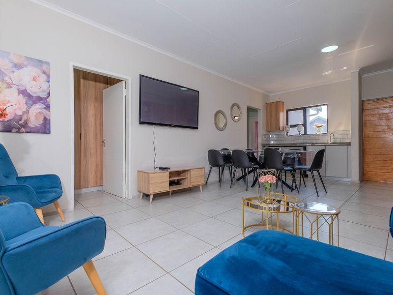 Modern Lifestyle Rental in Little Falls – Upmarket 3-Bed Apartment! - Photo 5