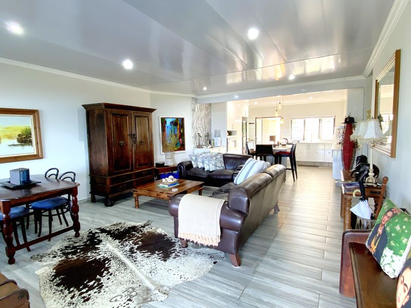 The Elysium Escape – Immaculate Home. Immaculate Views. - Photo 5