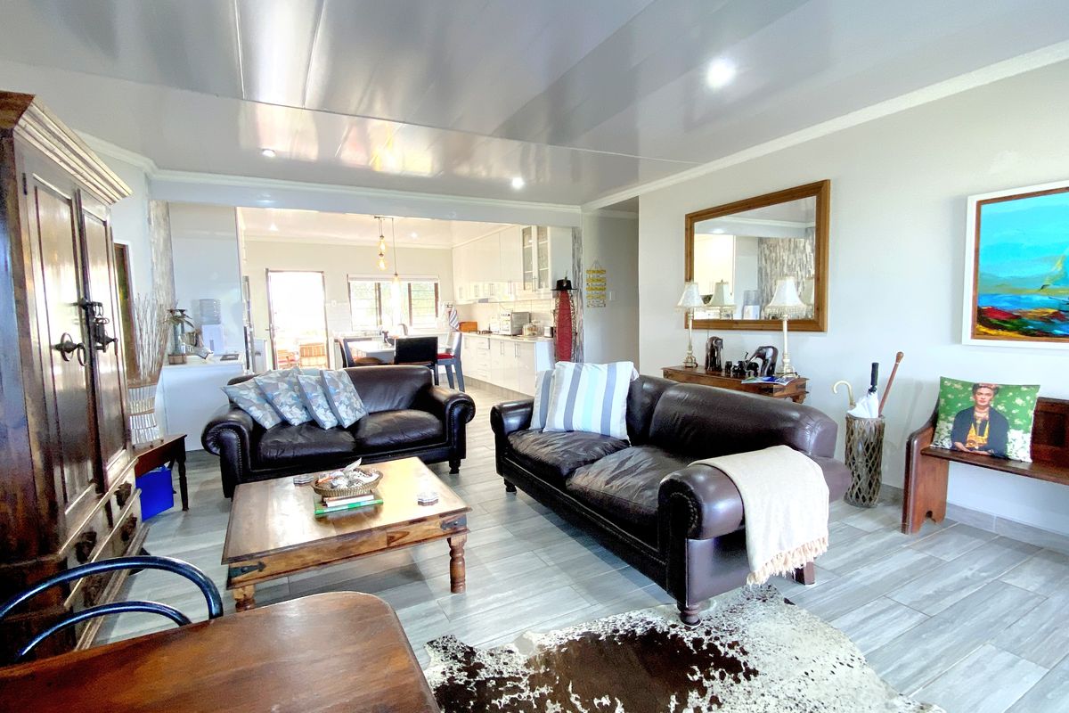 The Elysium Escape – Immaculate Home. Immaculate Views. - Photo 4