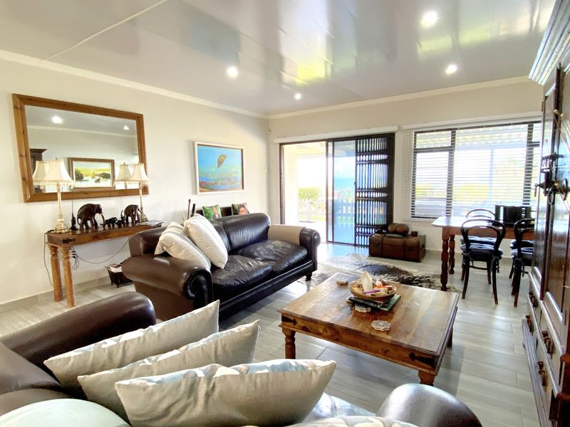 The Elysium Escape – Immaculate Home. Immaculate Views. - Photo 3