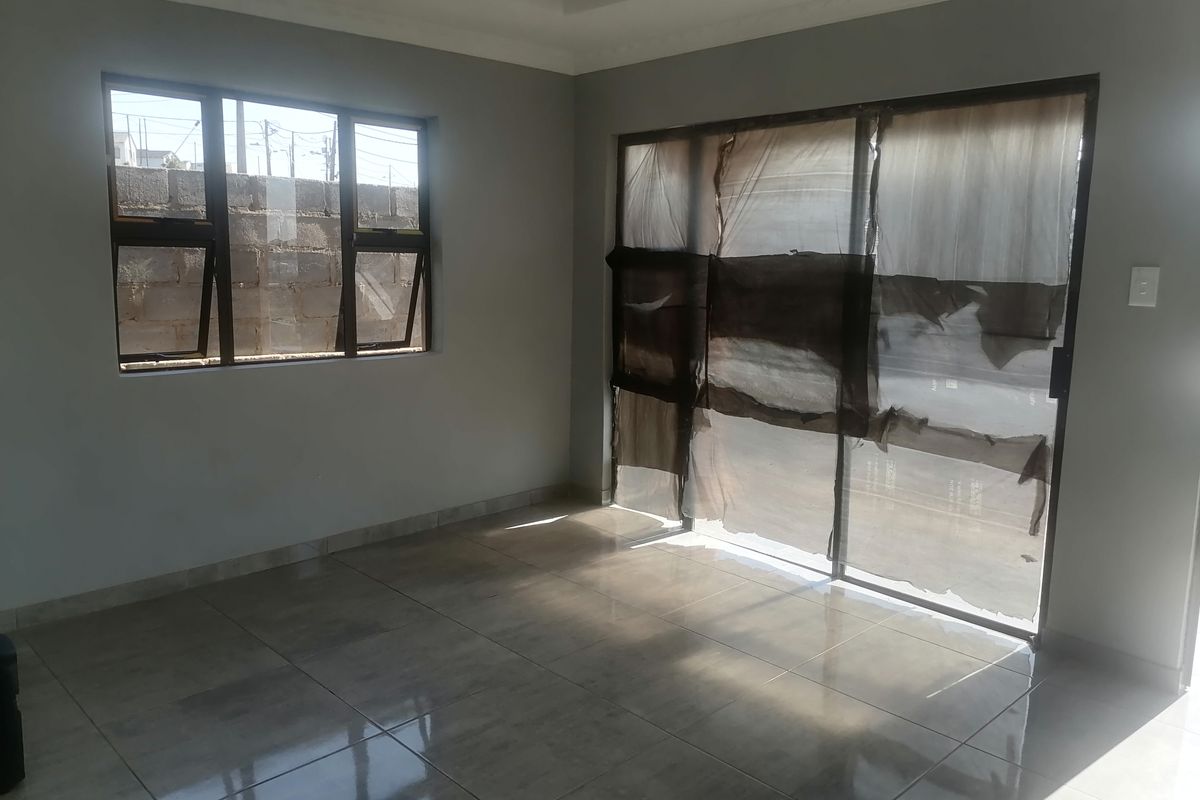 READY TO MOVE? - Photo 2