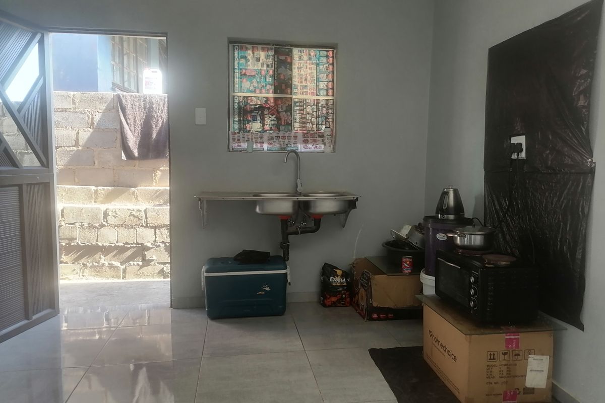 READY TO MOVE? - Photo 3